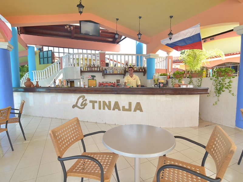 La Tinaja Bar