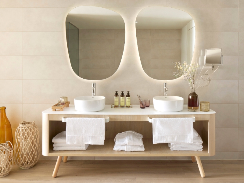 Extra ME Junior Suite Sea View Bathroom