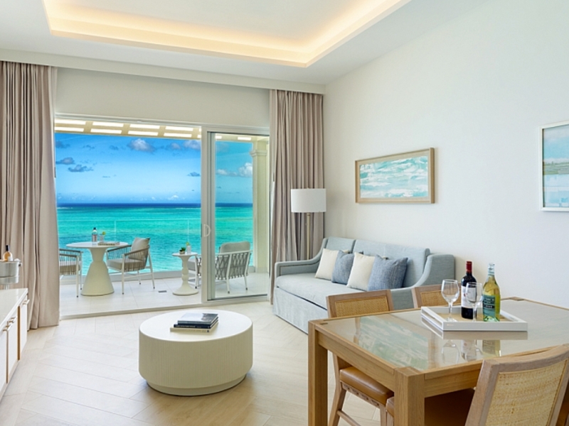 One Bedroom Beachfront Junior Suite