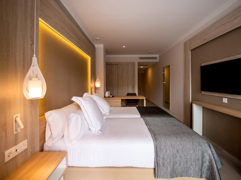 Standard Bedroom