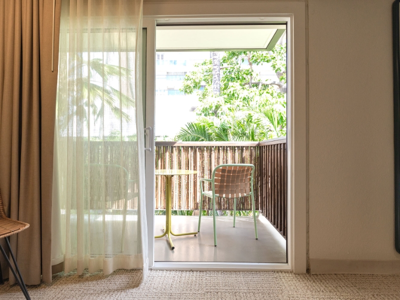 Room Lanai