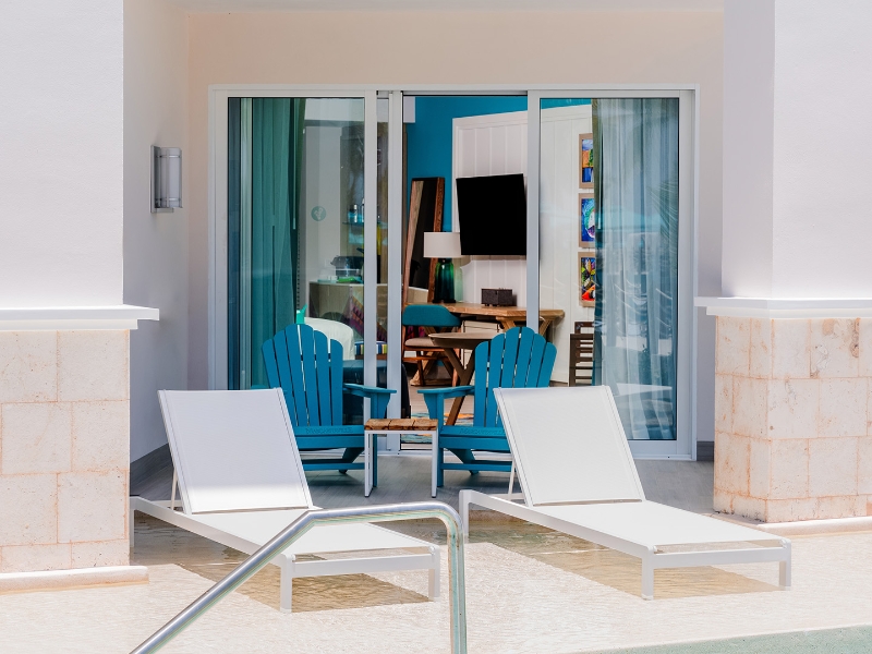 King Paradise Swim Up Suite