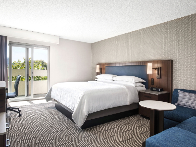 Deluxe superior king room