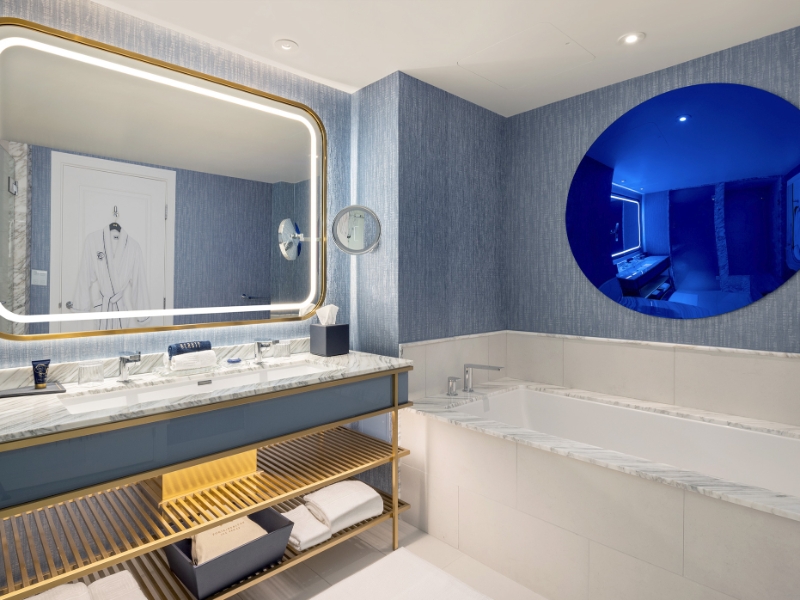 Bleau Queen Bathroom