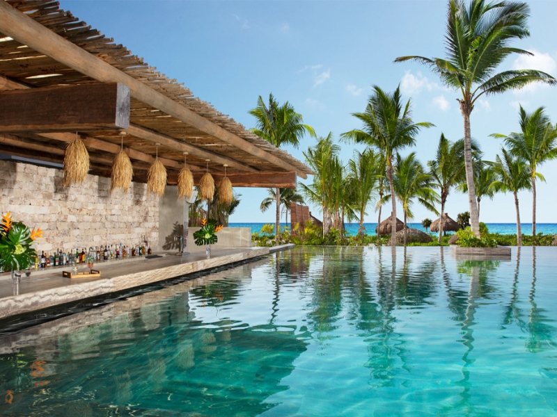 Pool Bar