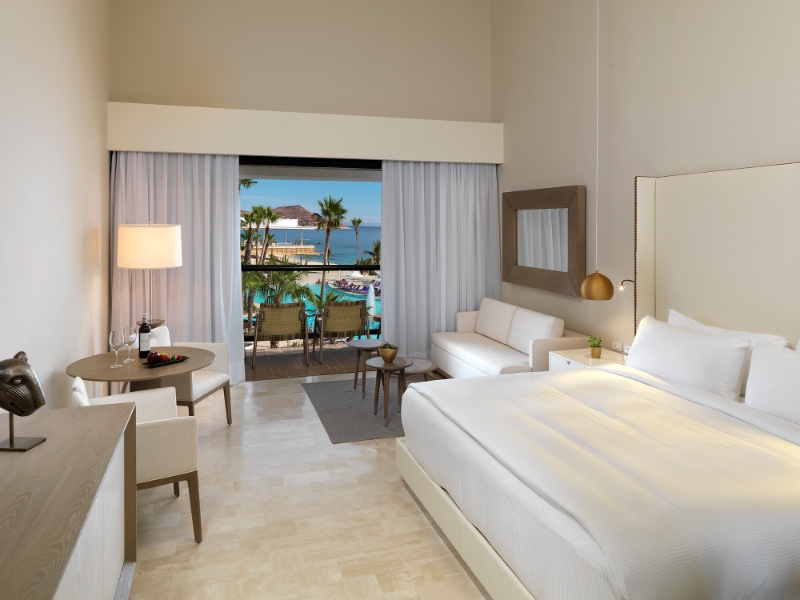 Junior Suite Ocean View King
