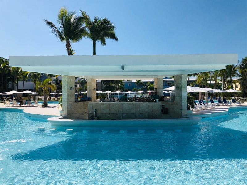 Pool Bar