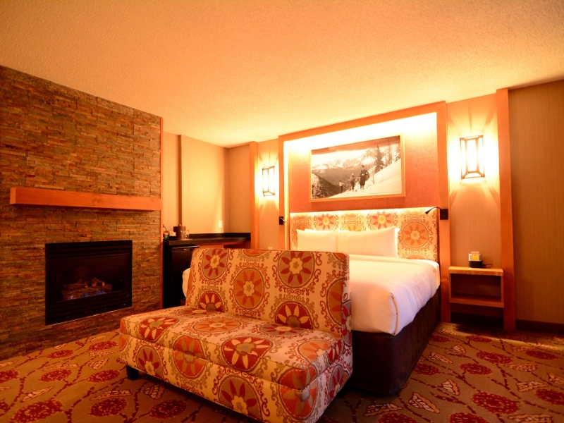 Mountain View King Suite