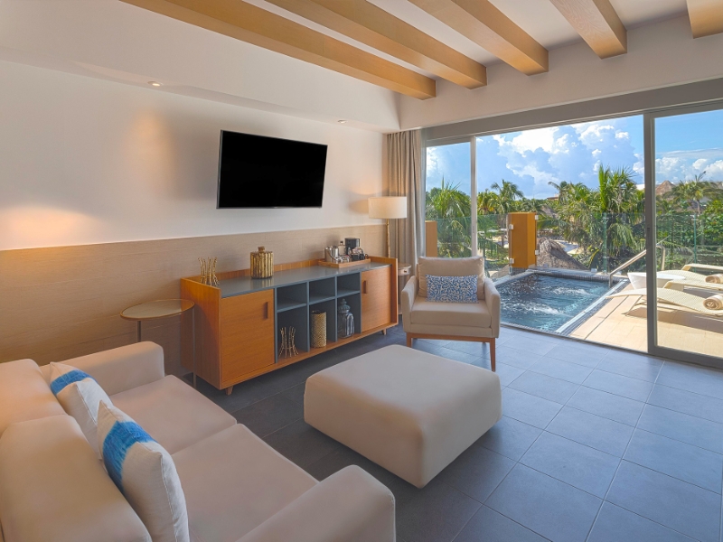 Priviledged Suite Ocean View & Swimming Pool