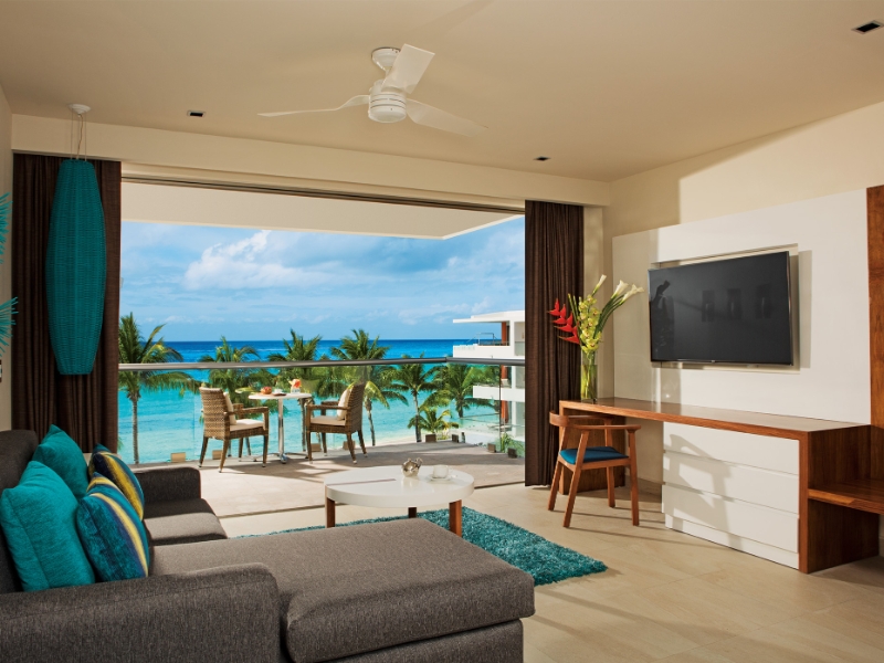 Preferred Superior Junior Suite Ocean View Living Room