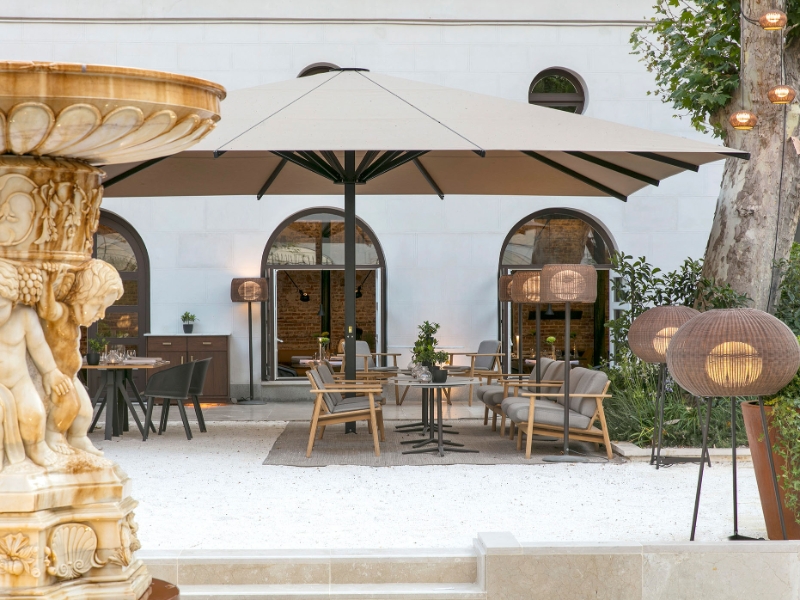 Dos Cielos Restaurant