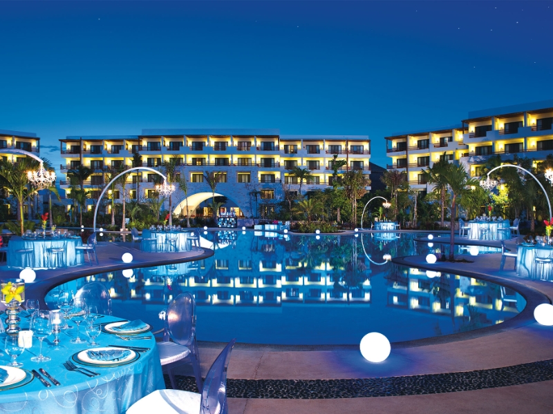 Gala Dinner by the Pool