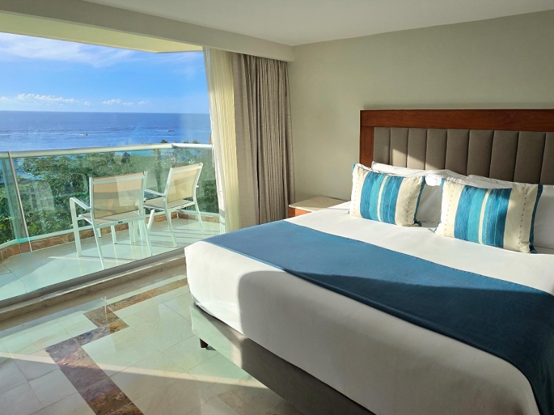 Deluxe Ocean View King