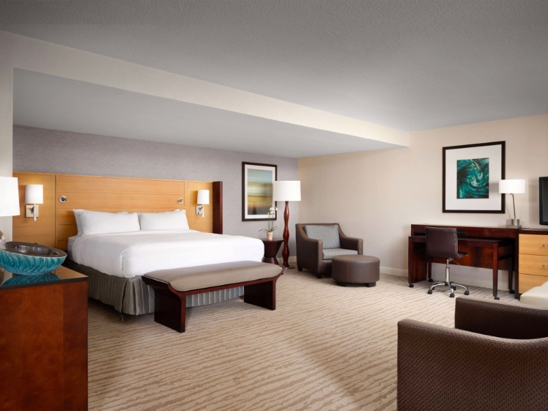 Guest Room Junior Suite Bedroom