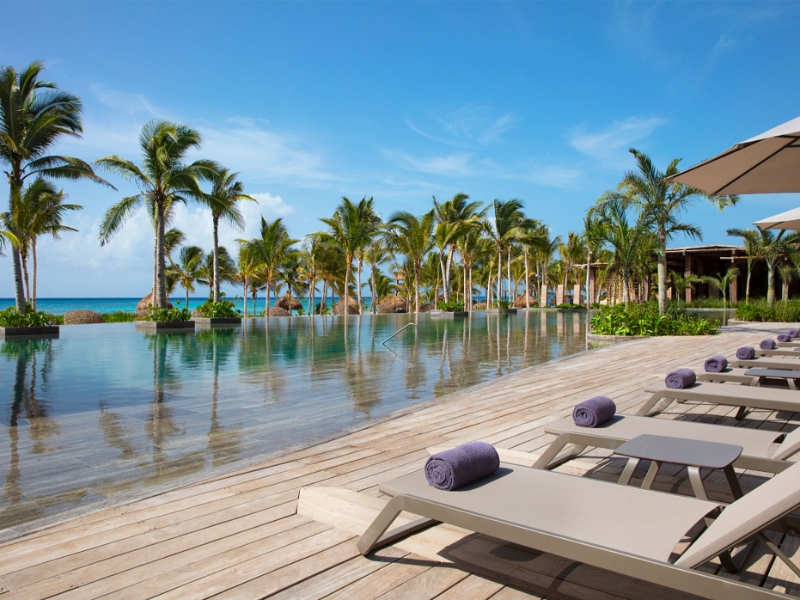 Main Infinity Pool