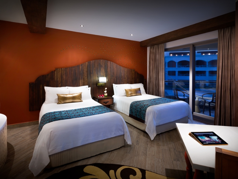 Deluxe Gold Double Beds