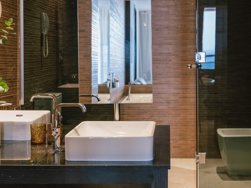 Grand Suite Sea View Bathroom