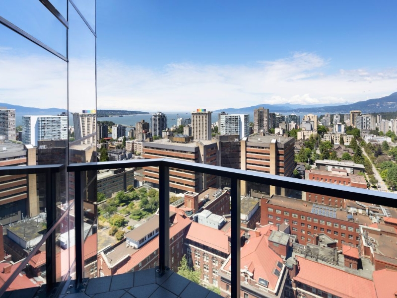 Balcony Room
