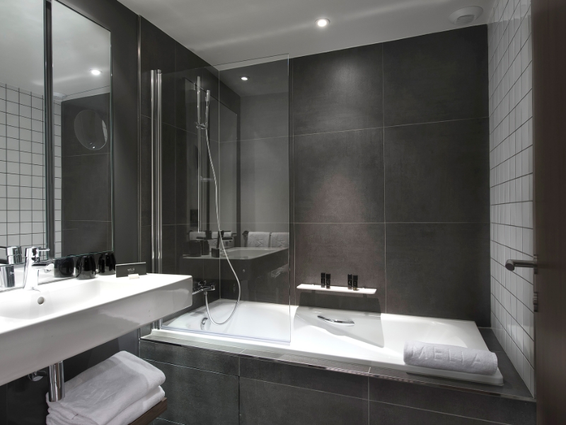 Melia Twin Room Bathroom