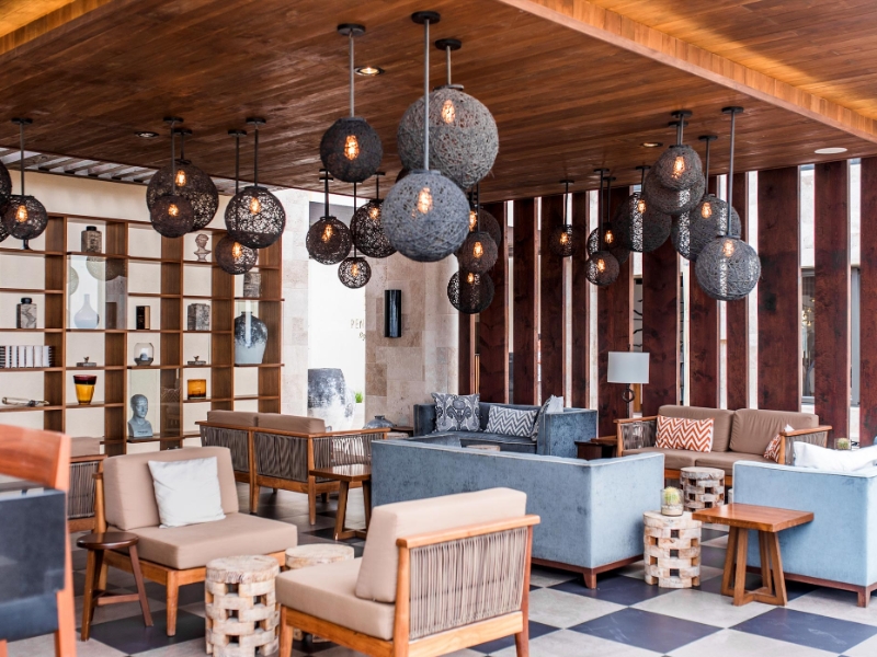 Peninsula Bar