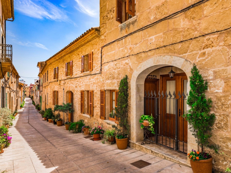 Alcudia Street