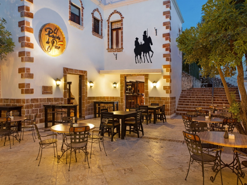 El Rincon De Paco Restaurant