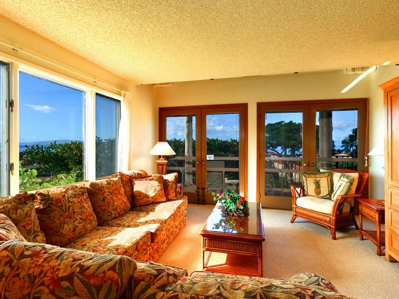 3 Bedroom Ocean view Living Area