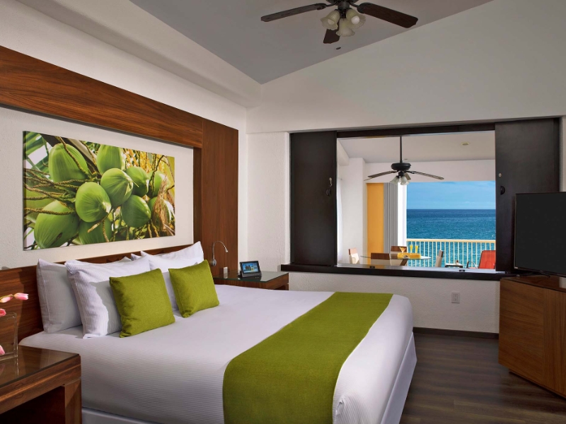 Junior Suite Ocean Front