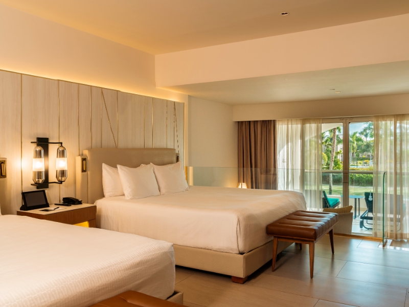 Islander Junior Suite 2 King Beds and Sofa Bed