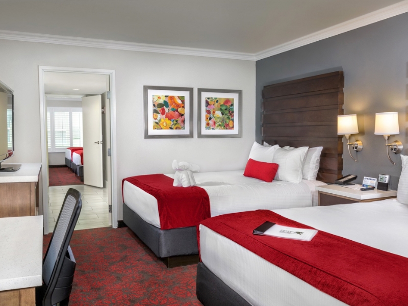 2 Bedroom 2 Bathroom Suite