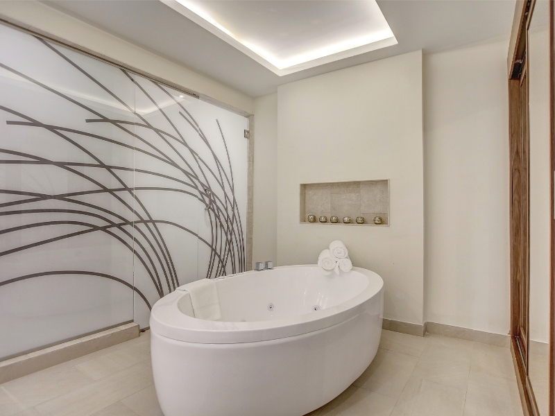 Presidential Ocean View Bathroom