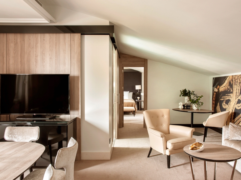 One Bedroom Master Suite Red Level