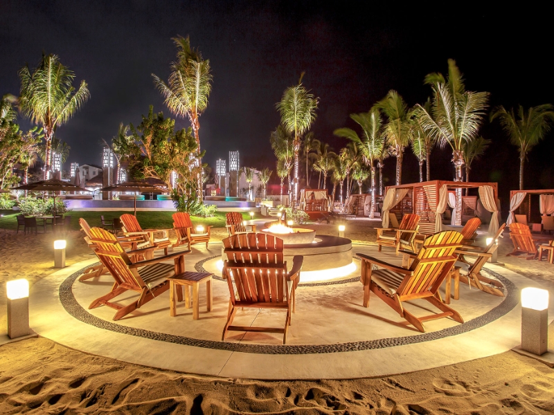 Beach Lounge