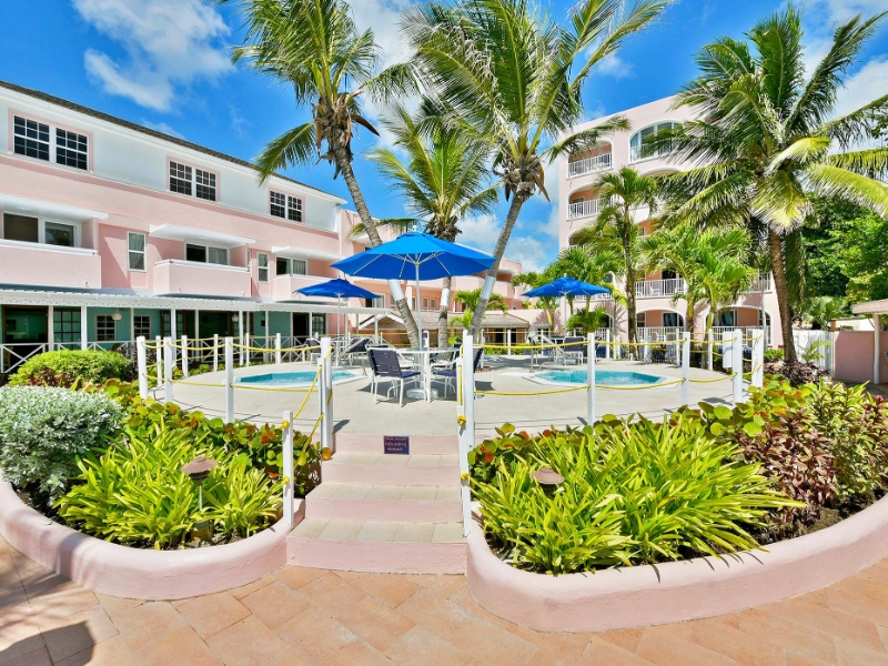 South wing and whirlpools