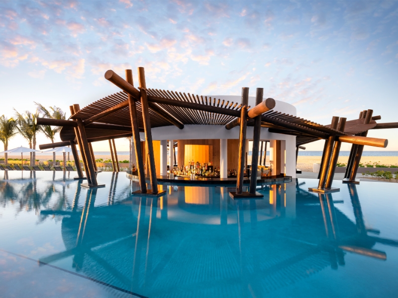 Pizzetto Swim Up Bar