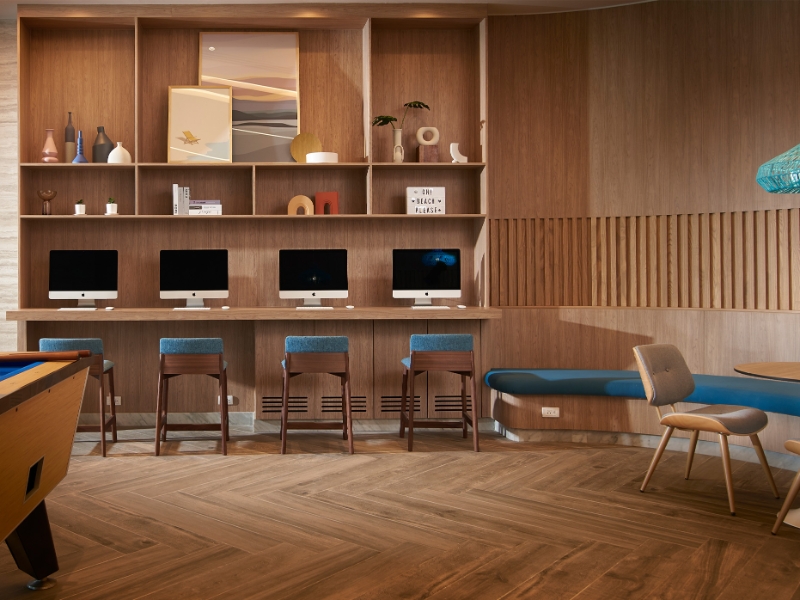 Chill Lounge Room