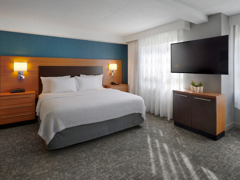 Studio King Suite