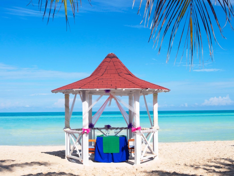 Romantic Dinner on the Beach