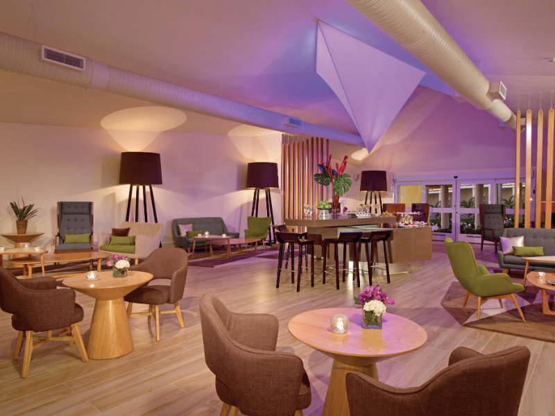 Xhale Club Lounge