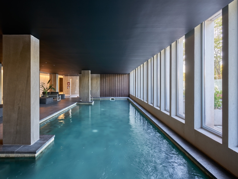 Pool Indoor