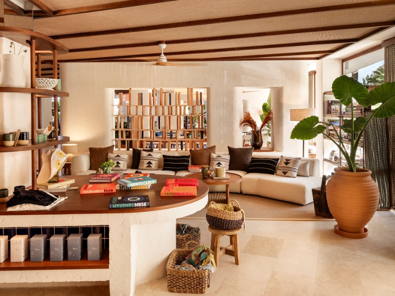 Lounge Area