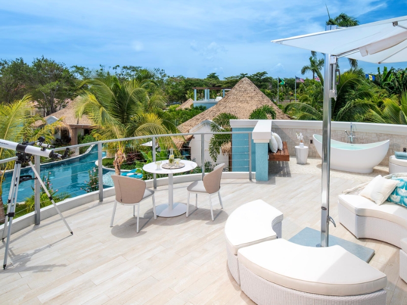 Coyaba Sky Villa Swim up Rondoval Butler Suite