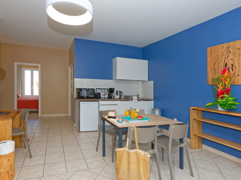 Room Kitchen