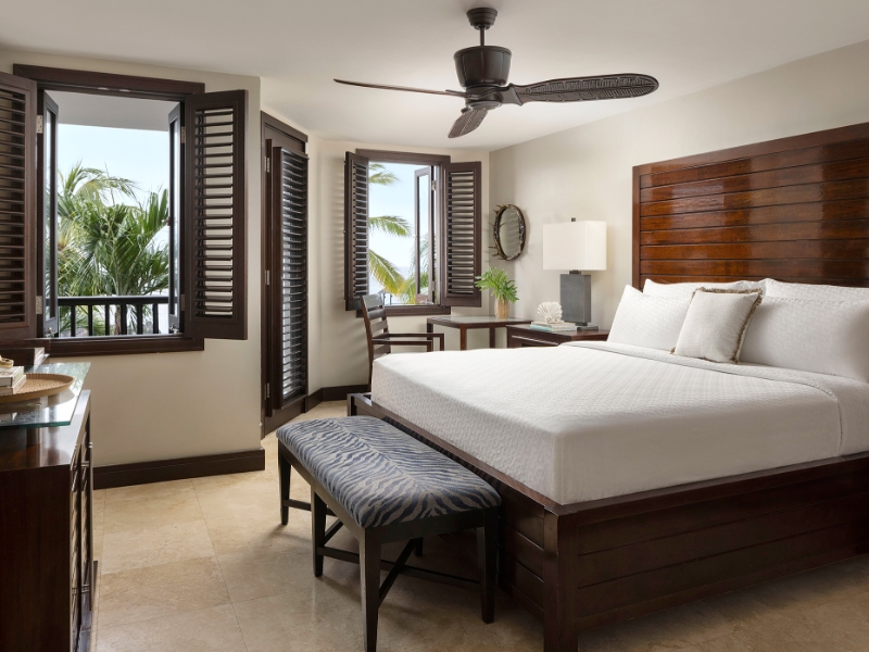 Pink Gin Beachfront Honeymoon Suite