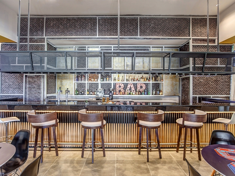 SCORE Bar