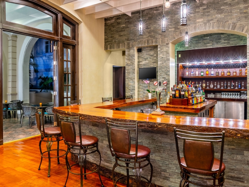 Lobby Bar