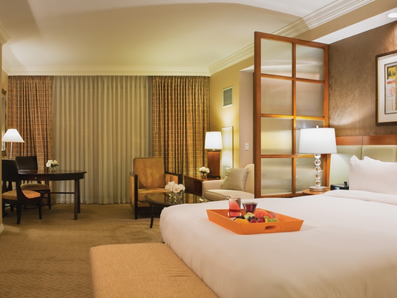 Deluxe Balcony Suite