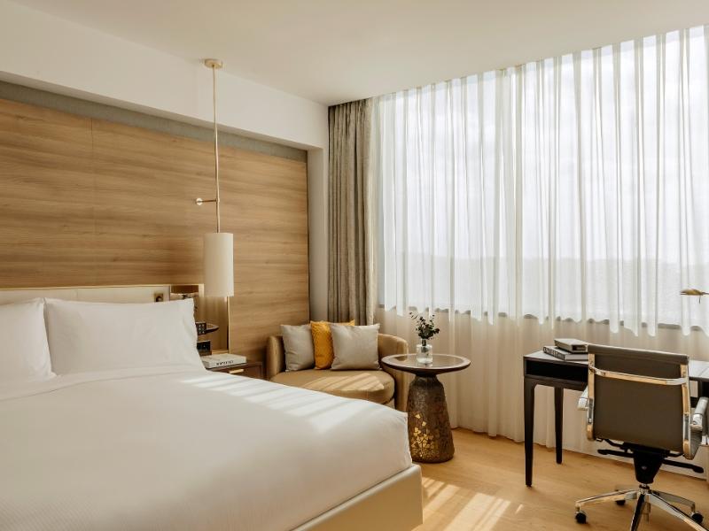 Suite Red Level