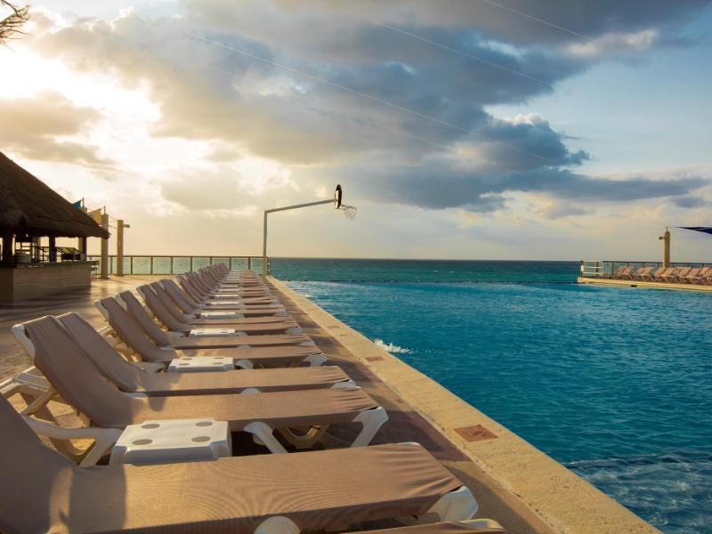 Las Brisas Pool