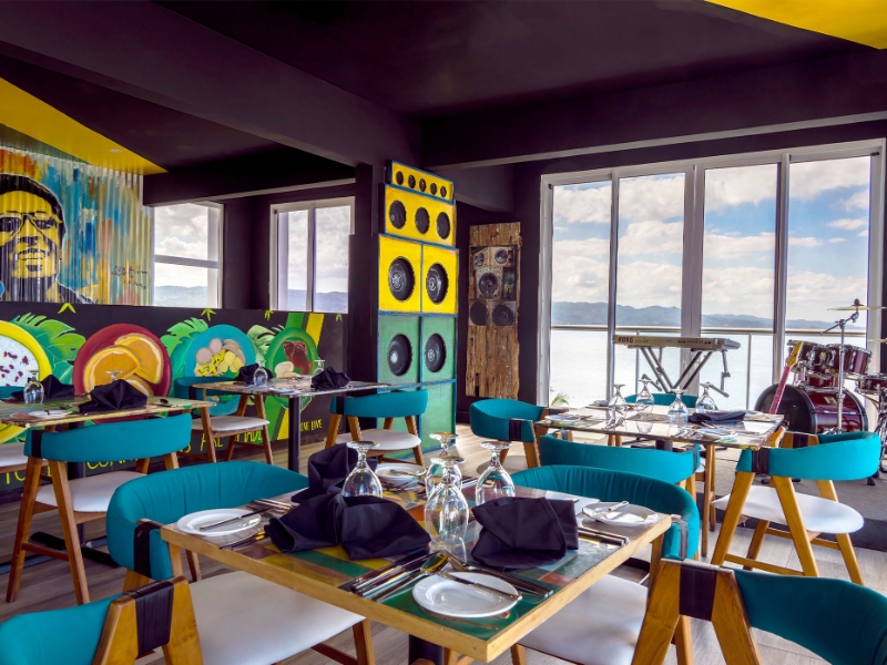 Roots Rock Restaurant